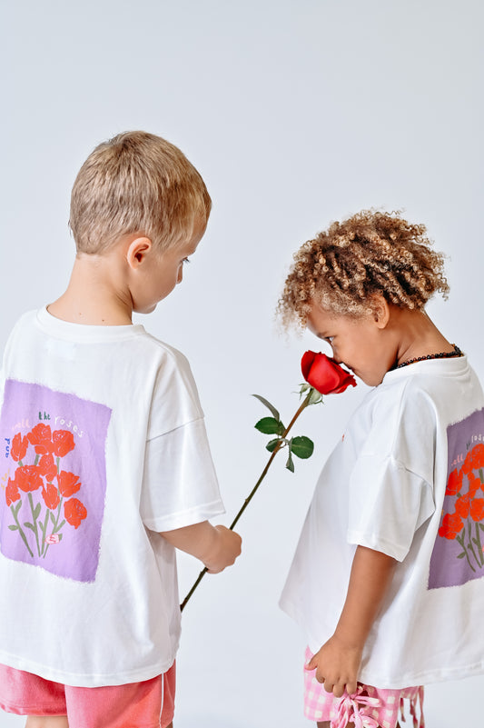 Dilly Dallying Tee