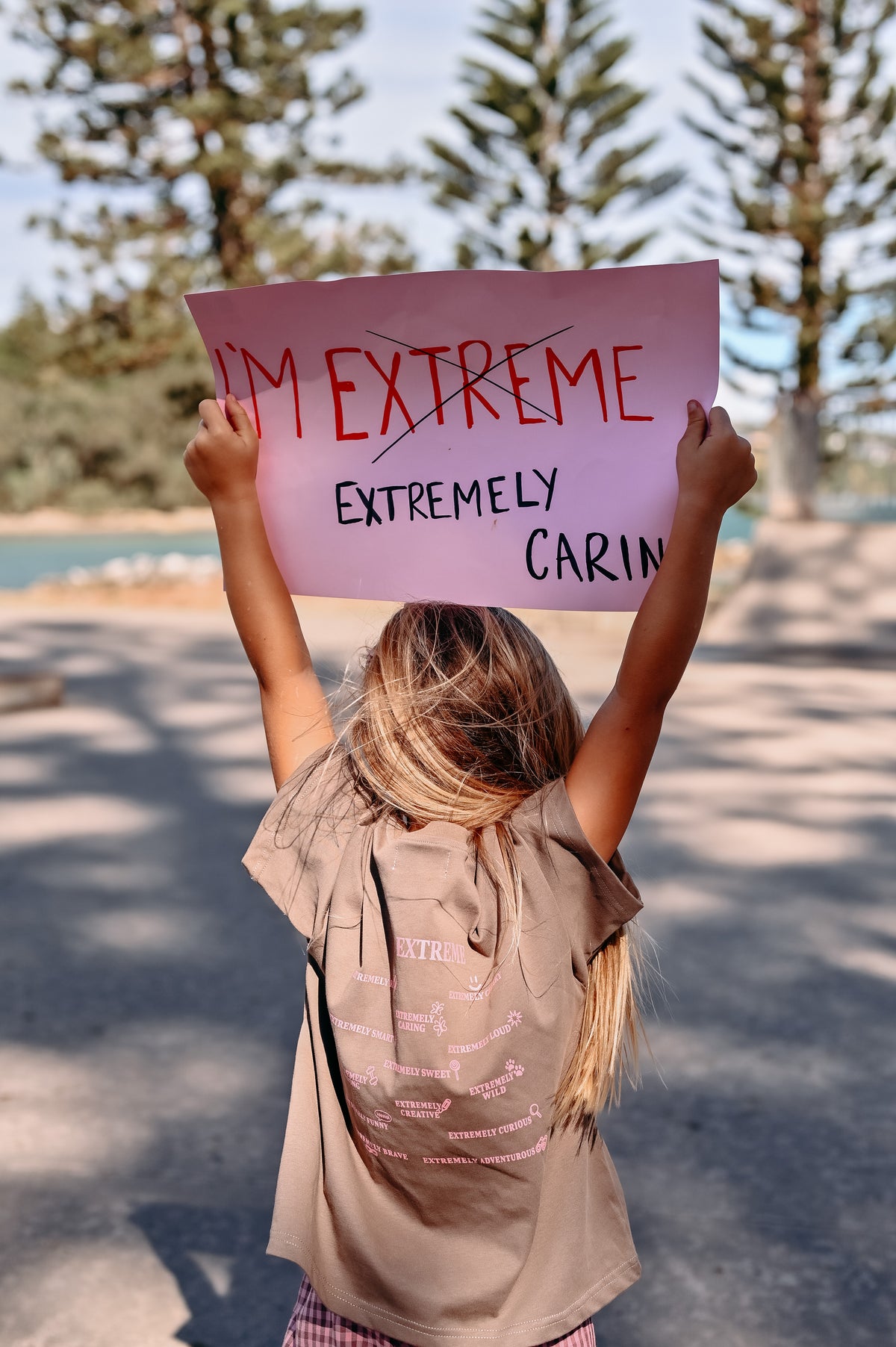 I’m Extreme Tee - Brown & Pink